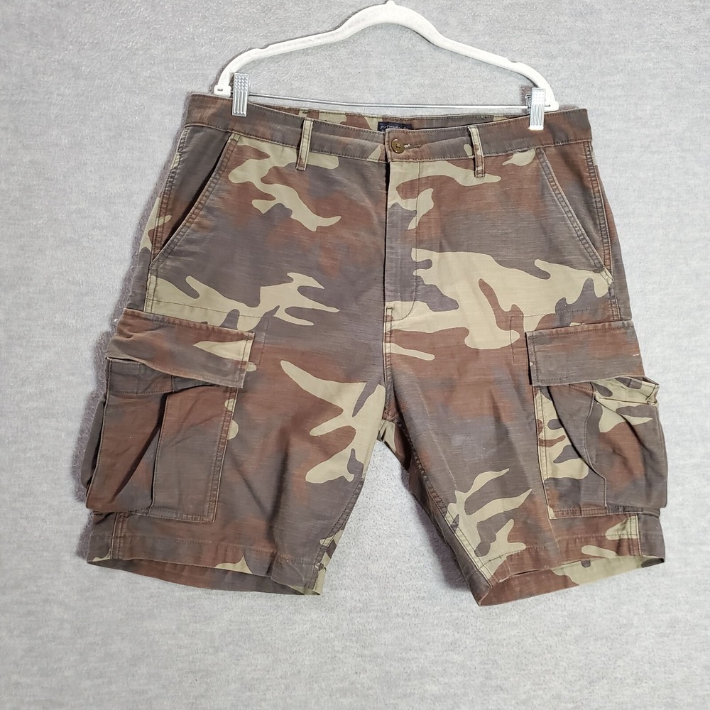 Levi's‎ Men Shorts 36 Brown Camo Cargo Pockets High Rise Cotton 9 in Inseam